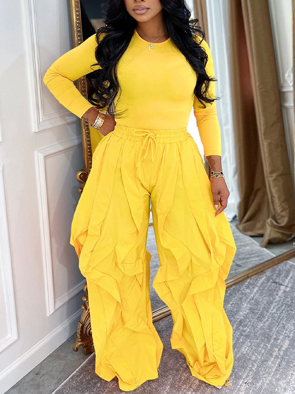 Solid Tee & Frilled Pants Set